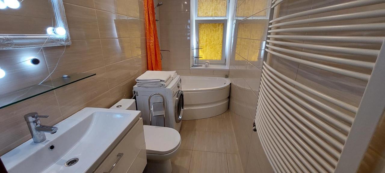 Huoneisto Parkcosylux Two Bedrooms Free Parking Riika