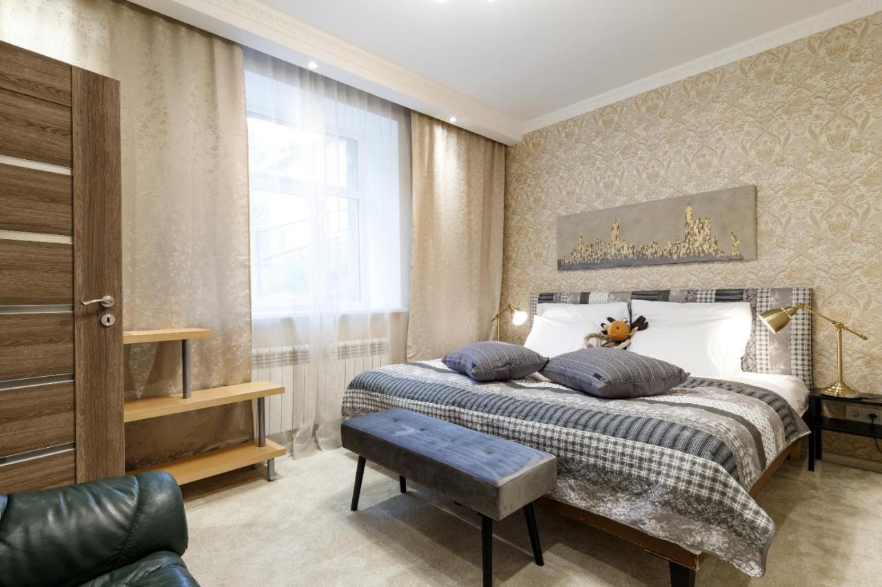 Huoneisto Parkcosylux Two Bedrooms Free Parking