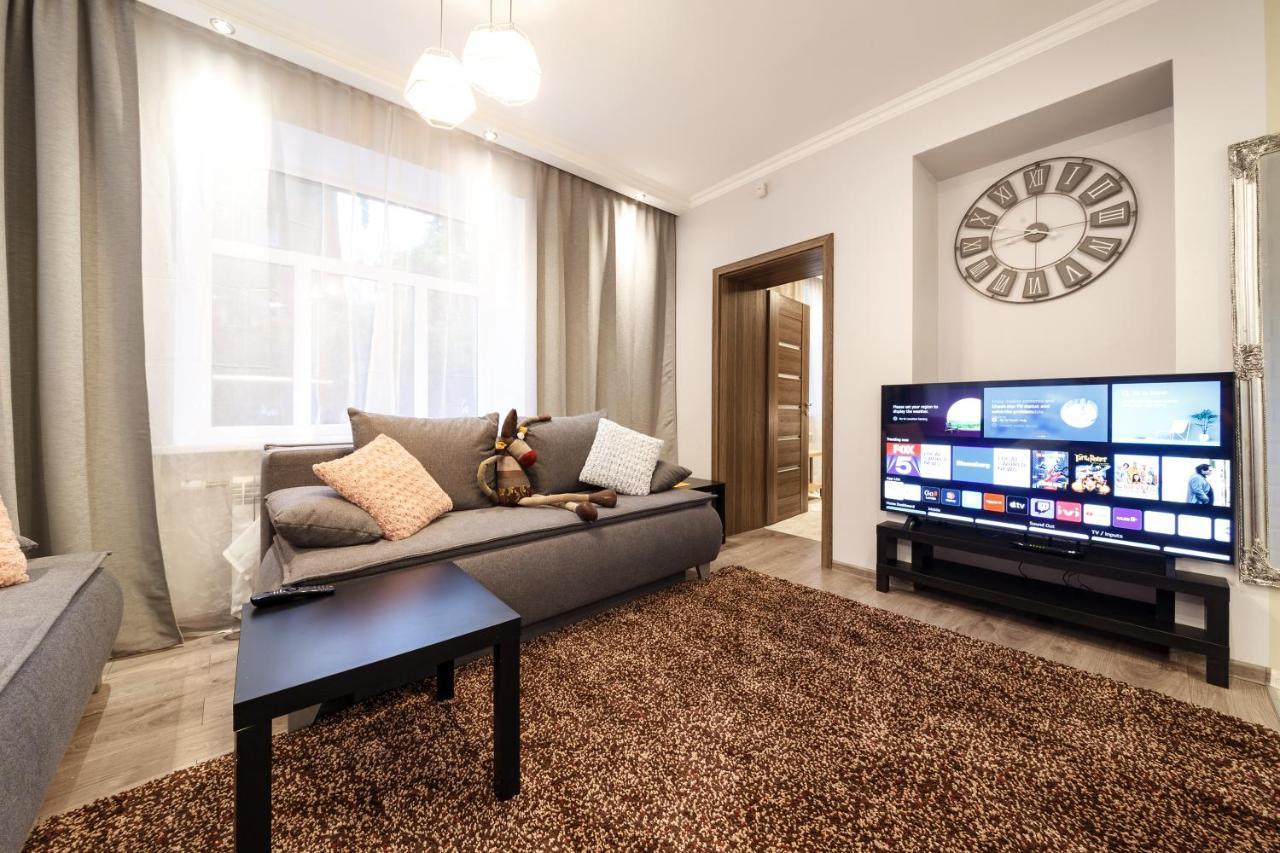 Parkcosylux Two Bedrooms Free Parking Huoneisto *